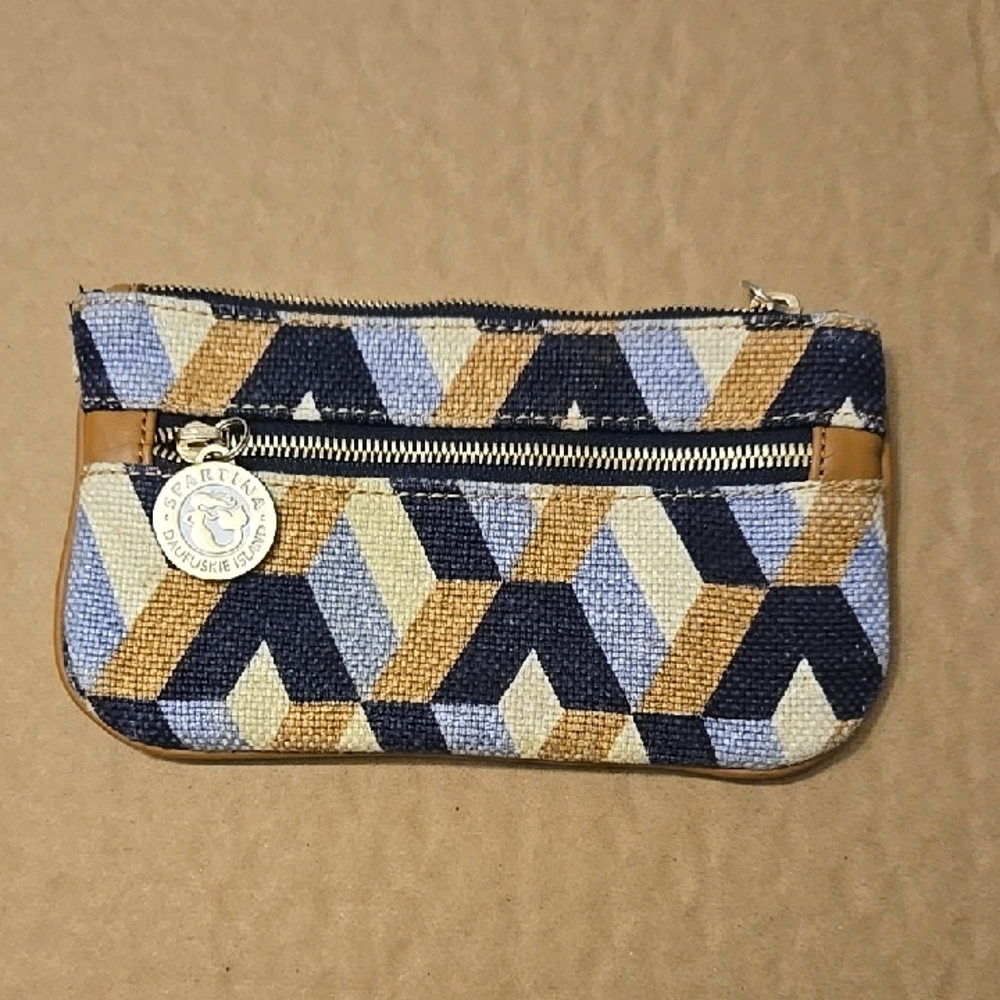 Geometric Patterned Clutch with Tan Accents
